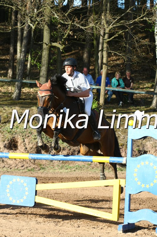 204M8910_Chuck_Punkte M.JPG